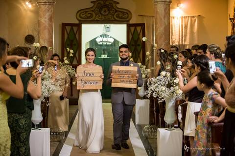 casamento odorai e dimitri com as entradas das plaquinhas'