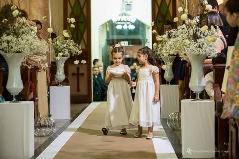 casamento odorai e dimitri cerimonia  com a entrada das alianças'