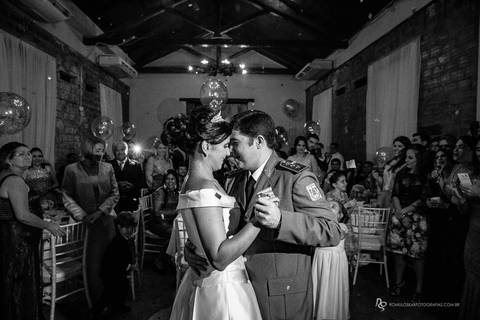 casamento odorai e dimitri a dança na festa'