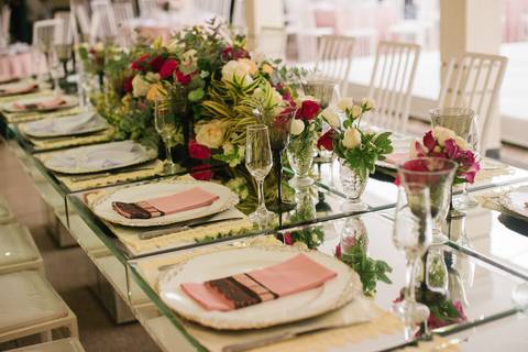 Detalhes da decoração e arranjos de mesa'