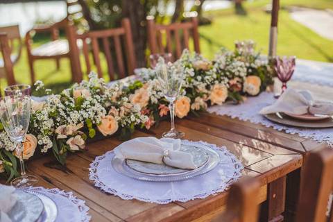 decoração da mesa dos noivos'