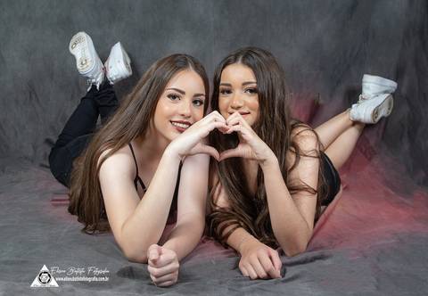 Fotos de 15 anos em estúdio - Eliseu Batista fotógrafo'