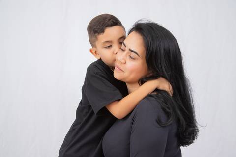 Ensaio fotografia Mãe e Filho - REVELFILME MATÃO SP - Eliseu Batista Fotografia'