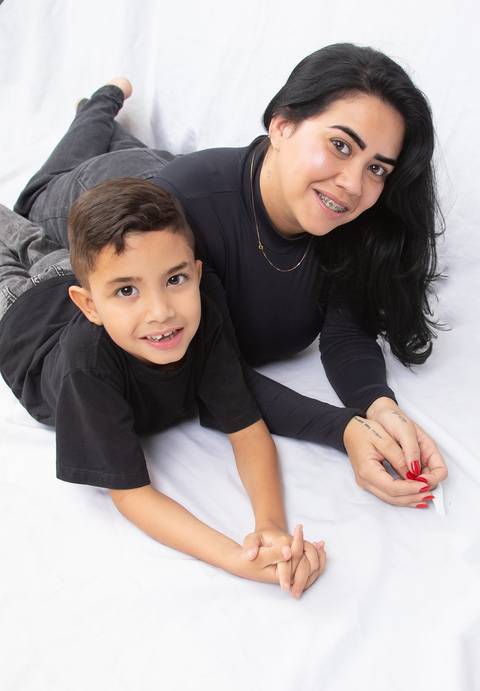 Ensaio fotografia Mãe e Filho - REVELFILME MATÃO SP - Eliseu Batista Fotografia'