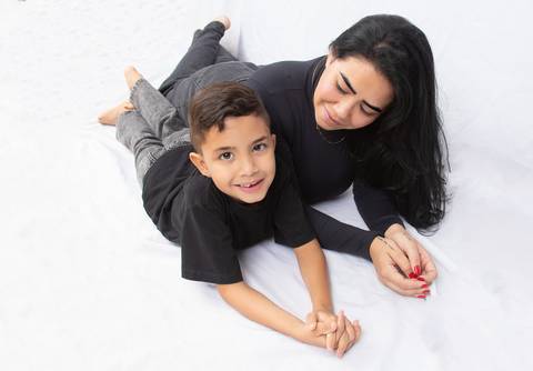 Ensaio fotografia Mãe e Filho - REVELFILME MATÃO SP - Eliseu Batista Fotografia'