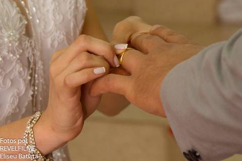 Casamento Ligiane e Rodrigo em matão sp fotos por Eliseu Batista fotógrafo Revelfilme fotos durante o dia recepção Restaurante Dotti em matão sp'