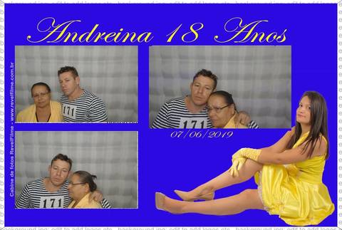 Andreina 18 anos - fotos feito em cabine de selfie RevelFilme'