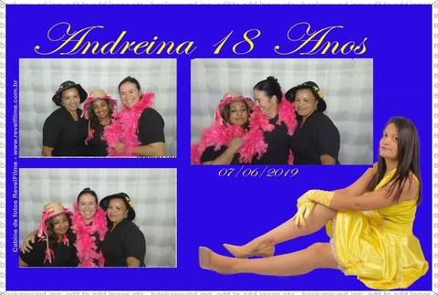 Andreina 18 anos - fotos feito em canine de selfie RevelFilme'