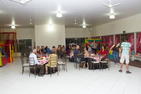 Maria Eduarda 4 anos fotos por Eliseu Batista - REVELFILME matão sp, aniversário infantil - fotos de aniversário'