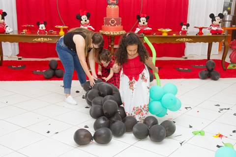 Maria Eduarda 4 anos fotos por Eliseu Batista - REVELFILME matão sp, aniversário infantil - fotos de aniversário'