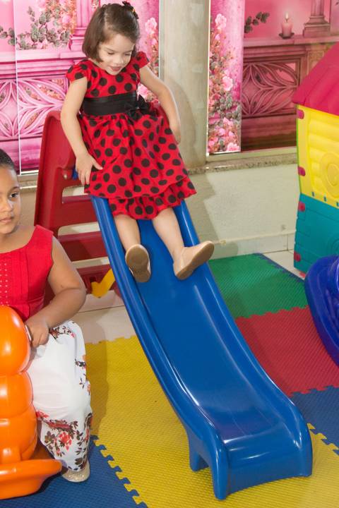 Maria Eduarda 4 anos fotos por Eliseu Batista - REVELFILME matão sp, aniversário infantil - fotos de aniversário'