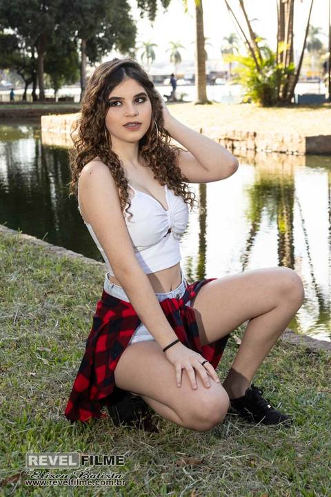 Laura pré aniversário de 15 anos - fotos por Eliseu Batista - Jailice Batista - praça do lago em matão SP'