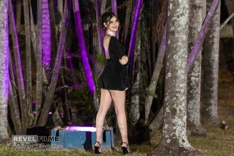 Laura pré aniversário de 15 anos - fotos por Eliseu Batista - Jailice Batista - praça do lago em matão SP'