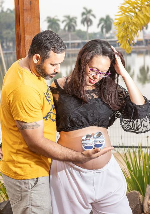 Grávidas - fotos de gestante - Andressa e Marcio - fotos por  - Eliseu Batista fotógrafo -  e -  Jailice Batista - REVELFILME - PRAÇA DO LAGO EM MATÃO'