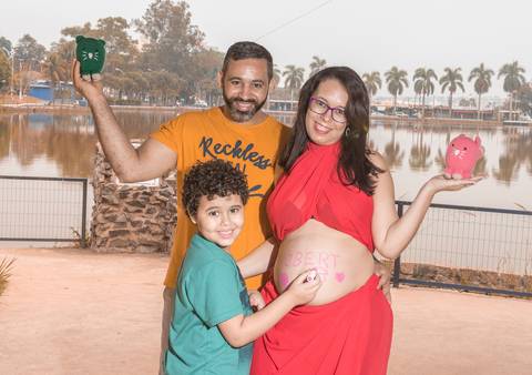 Grávidas - fotos de gestante - Andressa e Marcos - Eliseu Batista fotógrafo -  e -  Jailice Batista - REVELFILME - PRAÇA DO LAGO EM MATÃO'