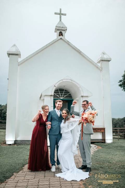 caxias-do-sul-casamento-fotografia-fabio-matos-fotografo-fotos-noiva-noivo-making-of-vestido-camatti-eventos-wedding-dress '