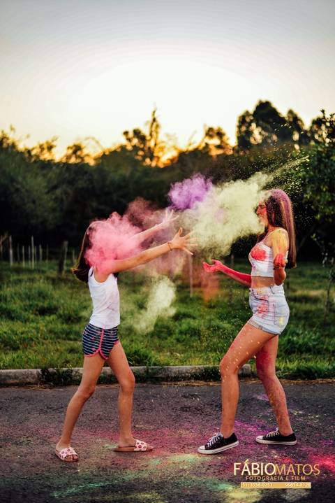 ensaio-15-anos, fotografia-15-anos, book-15-anos, ensaio-quinze-anos, fotos-15-anos, aniversario-15-anos, ensaio-feminino, ensaio-externo, ensaio-fotografico, fotografo-15-anos, ensaio-pre-15, book-teen, ensaio-na-natureza, pó-colorido, ensaio-romantico'