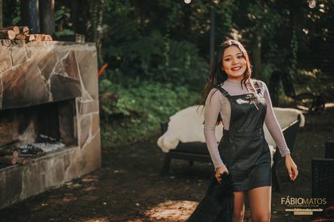 ensaio-15-anos, fotografia-15-anos, book-15-anos, ensaio-feminino, ensaio-juvenil, fotos-quinze-anos, ensaio-autoral, fotografo-15-anos, ensaio-no-outono, fotos-com-folhas, ensaio-na-natureza, book-ao-ar-livre, ensaio-natural, look-de-outono, '