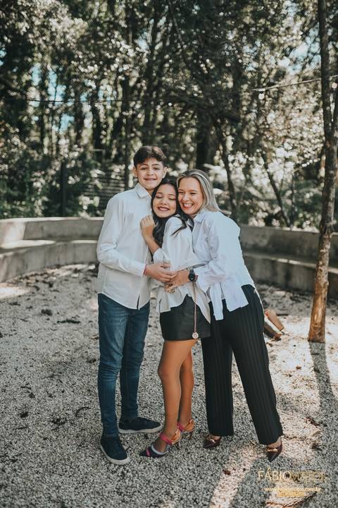 ensaio-15-anos, fotografia-15-anos, book-15-anos, ensaio-feminino, ensaio-juvenil, fotos-quinze-anos, ensaio-autoral, fotografo-15-anos, ensaio-no-outono, fotos-com-folhas, ensaio-na-natureza, book-ao-ar-livre, ensaio-natural, look-de-outono, '