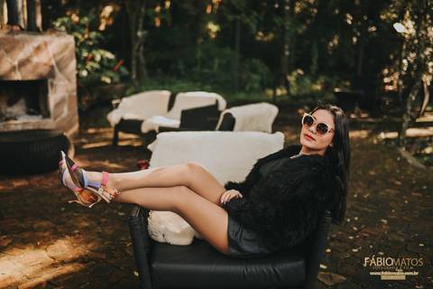 ensaio-15-anos, fotografia-15-anos, book-15-anos, ensaio-feminino, ensaio-juvenil, fotos-quinze-anos, ensaio-autoral, fotografo-15-anos, ensaio-no-outono, fotos-com-folhas, ensaio-na-natureza, book-ao-ar-livre, ensaio-natural, look-de-outono, '