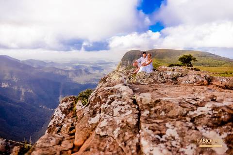 casamento-vestido-cambará-wedding-noiva-noivo-noivos-sessão-ensaio-externo-cânion-cânions-rs-pré-casamento-fábio-matos-douglas-jenifer-fotos-fotografias-diferentes-fotógrafo'