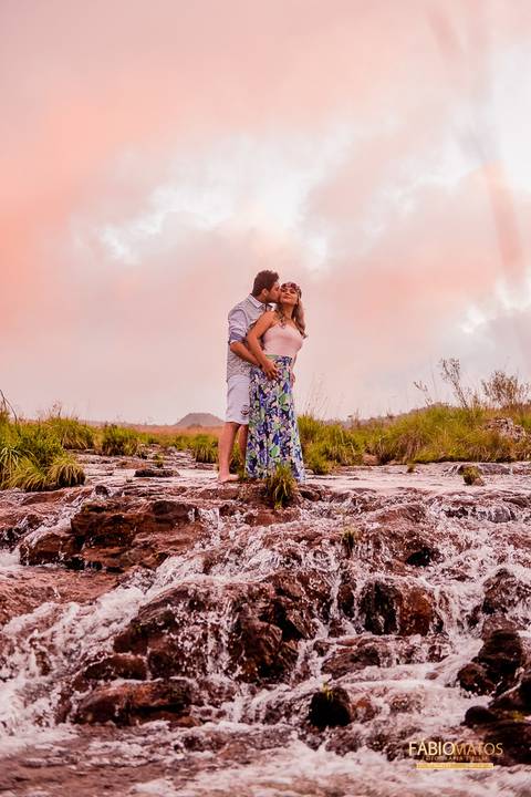 casamento-vestido-cambará-wedding-noiva-noivo-noivos-sessão-ensaio-externo-cânion-cânions-rs-pré-casamento-fábio-matos-douglas-jenifer-fotos-fotografias-diferentes-fotógrafo'