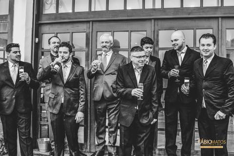 Douglas-e-Jenifer -Fábio-Matos - Casamento-postar - wedding-fotografia-fotos-diferentes-casamentos-serra-rs-r.s-vestido-bouque-noiva-noivos-casório-alegria-felicidade-fotógrafo'