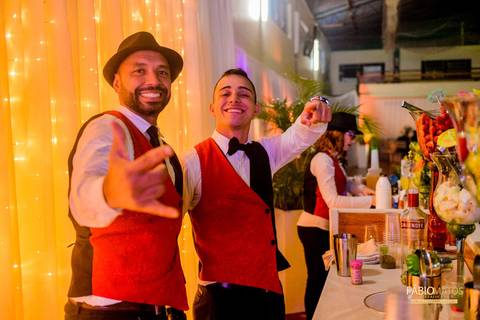 Douglas-e-Jenifer -Fábio-Matos - Casamento-postar - wedding-fotografia-fotos-diferentes-casamentos-serra-rs-r.s-vestido-bouque-noiva-noivos-casório-alegria-felicidade-fotógrafo'