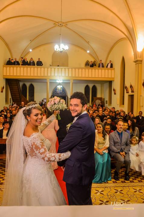 Douglas-e-Jenifer -Fábio-Matos - Casamento-postar - wedding-fotografia-fotos-diferentes-casamentos-serra-rs-r.s-vestido-bouque-noiva-noivos-casório-alegria-felicidade-fotógrafo'