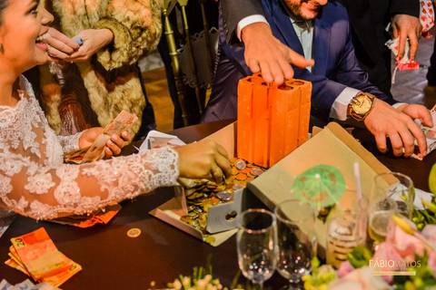 Douglas-e-Jenifer -Fábio-Matos - Casamento-postar - wedding-fotografia-fotos-diferentes-casamentos-serra-rs-r.s-vestido-bouque-noiva-noivos-casório-alegria-felicidade-fotógrafo'