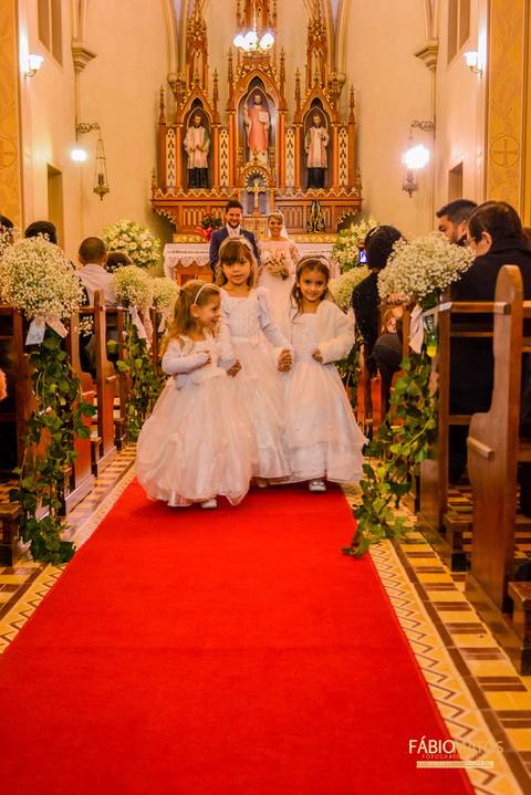 Douglas-e-Jenifer -Fábio-Matos - Casamento-postar - wedding-fotografia-fotos-diferentes-casamentos-serra-rs-r.s-vestido-bouque-noiva-noivos-casório-alegria-felicidade-fotógrafo'