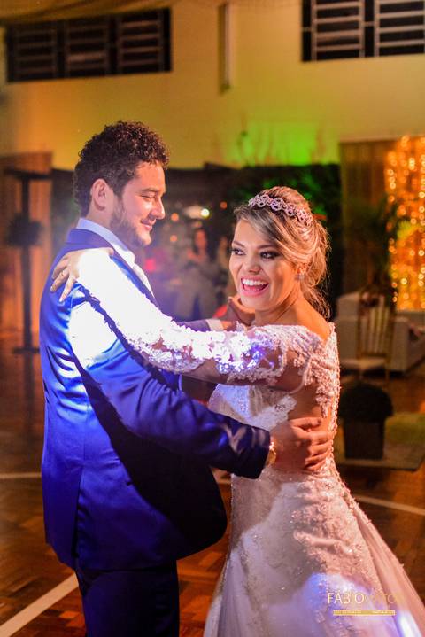 Douglas-e-Jenifer -Fábio-Matos - Casamento-postar - wedding-fotografia-fotos-diferentes-casamentos-serra-rs-r.s-vestido-bouque-noiva-noivos-casório-alegria-felicidade-fotógrafo'