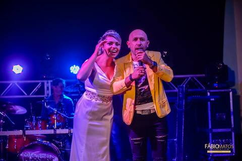 Douglas-e-Jenifer -Fábio-Matos - Casamento-postar - wedding-fotografia-fotos-diferentes-casamentos-serra-rs-r.s-vestido-bouque-noiva-noivos-casório-alegria-felicidade-fotógrafo'