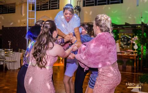 Douglas-e-Jenifer -Fábio-Matos - Casamento-postar - wedding-fotografia-fotos-diferentes-casamentos-serra-rs-r.s-vestido-bouque-noiva-noivos-casório-alegria-felicidade-fotógrafo'