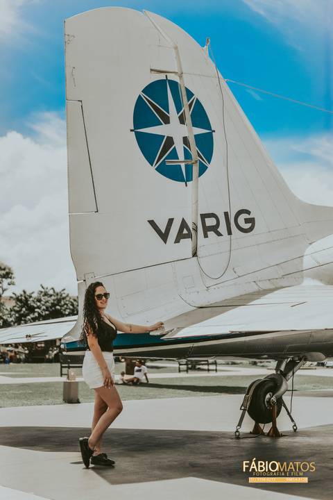 15-anos-sessão-Boulevard-Laçador-poa-porto-alegre-session-15th-fotos-fotógrafo-fábio-matos-rs-avião-lago-carro-debutante-aeroporto-fifteen-years'