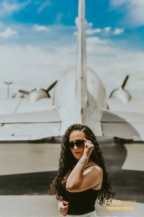 15-anos-sessão-Boulevard-Laçador-poa-porto-alegre-session-15th-fotos-fotógrafo-fábio-matos-rs-avião-lago-carro-debutante-aeroporto-fifteen-years'