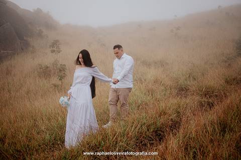 Ensaio pre-wedding, pico olho d'agua, pre-casamento nublado, ensaio de casal em mairipora, pre-wedding na chuva, fotografo de casamento, ideias para pre-wedding, lugares para pre-wedding, dicas para noiva, raphael oliveira fotografia, casamento.'