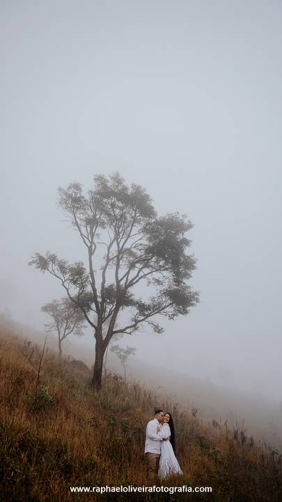 Ensaio pre-wedding, pico olho d'agua, pre-casamento nublado, ensaio de casal em mairipora, pre-wedding na chuva, fotografo de casamento, ideias para pre-wedding, lugares para pre-wedding, dicas para noiva, raphael oliveira fotografia, casamento.'