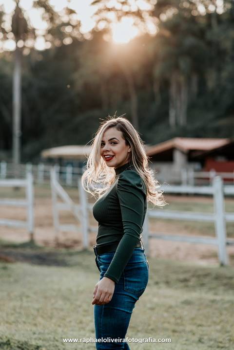 feminino, ensaio feminino na fazenda, ensaio com cavalo, raphael oliveira fotografia, fotos de ensaio, fotografo de ensaio feminino, fotografo de ensaio sp'