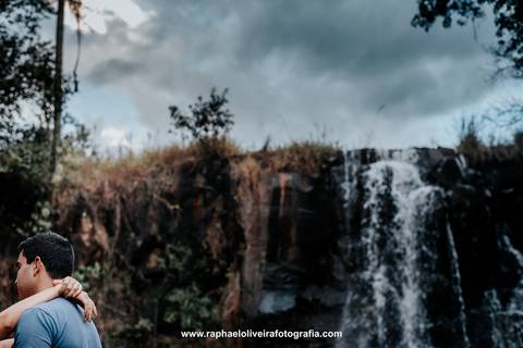 Ensaio pre-wedding, ensaio na cachoeira, pre-wedding na cachoeira, ensaio de casal, noiva, noivo, ensaio pré-casamento, fotografo de casamento, ideias para fotos pre-wedding, inspiração para pre casamento, casamento, raphael oliveira fotografia'