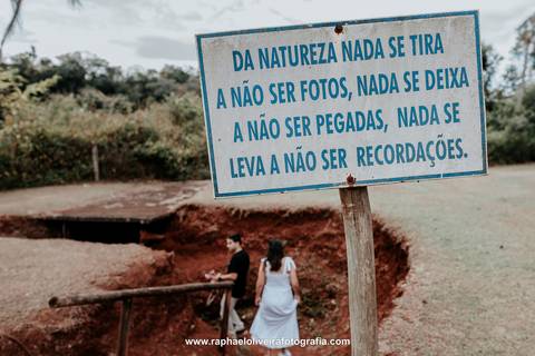 Ensaio pre-wedding, ensaio na cachoeira, pre-wedding na cachoeira, ensaio de casal, noiva, noivo, ensaio pré-casamento, fotografo de casamento, ideias para fotos pre-wedding, inspiração para pre casamento, casamento, raphael oliveira fotografia'