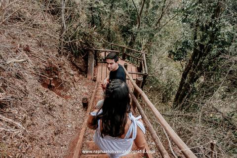 Ensaio pre-wedding, ensaio na cachoeira, pre-wedding na cachoeira, ensaio de casal, noiva, noivo, ensaio pré-casamento, fotografo de casamento, ideias para fotos pre-wedding, inspiração para pre casamento, casamento, raphael oliveira fotografia'