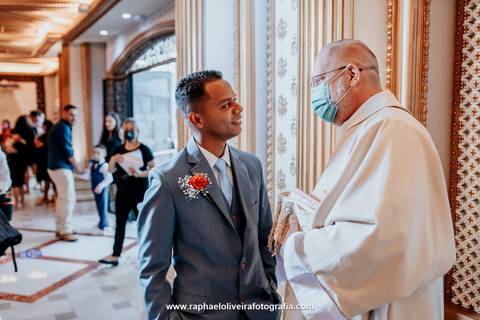 Casamento, paroquia santissima trindade, noiva com madrinha, casamento em sp, virei noiva, como organizar um casamento, espaços para casamento, fotógrafos para casamento, casamento no campo, casamento no por do sol, raphael oliveira fotografia'