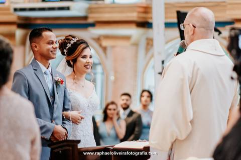 Casamento, paroquia santissima trindade, noiva com madrinha, casamento em sp, virei noiva, como organizar um casamento, espaços para casamento, fotógrafos para casamento, casamento no campo, casamento no por do sol, raphael oliveira fotografia'