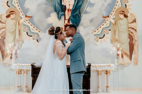 Casamento, paroquia santissima trindade, noiva com madrinha, casamento em sp, virei noiva, como organizar um casamento, espaços para casamento, fotógrafos para casamento, casamento no campo, casamento no por do sol, raphael oliveira fotografia'