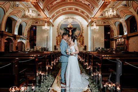 Casamento, paroquia santissima trindade, noiva com madrinha, casamento em sp, virei noiva, como organizar um casamento, espaços para casamento, fotógrafos para casamento, casamento no campo, casamento no por do sol, raphael oliveira fotografia'