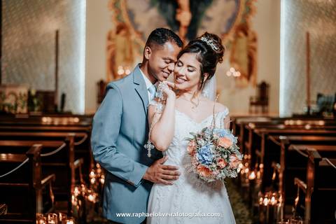 Casamento, paroquia santissima trindade, noiva com madrinha, casamento em sp, virei noiva, como organizar um casamento, espaços para casamento, fotógrafos para casamento, casamento no campo, casamento no por do sol, raphael oliveira fotografia'