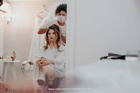 Casamento, paroquia santissima trindade, noiva com madrinha, casamento em sp, virei noiva, como organizar um casamento, espaços para casamento, fotógrafos para casamento, casamento no campo, casamento no por do sol, raphael oliveira fotografia'