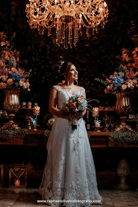 Casamento, paroquia santissima trindade, noiva com madrinha, casamento em sp, virei noiva, como organizar um casamento, espaços para casamento, fotógrafos para casamento, casamento no campo, casamento no por do sol, raphael oliveira fotografia'