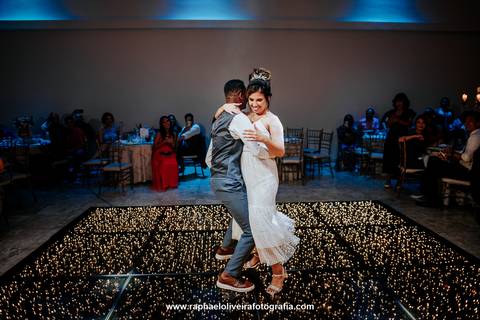 Casamento, paroquia santissima trindade, noiva com madrinha, casamento em sp, virei noiva, como organizar um casamento, espaços para casamento, fotógrafos para casamento, casamento no campo, casamento no por do sol, raphael oliveira fotografia'